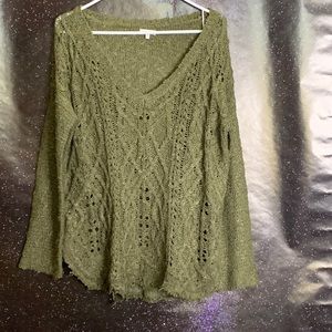EnCreme- Green V-Neck Sweater size Medium